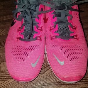 Nike womens FREE 5.0 TRI FIT 4 (PINK)